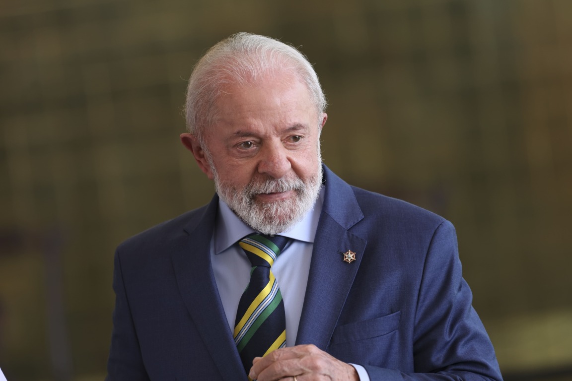 Lula é reeleito presidente pela quarta vez após virada histórica e enfrentará Congresso dominado por adversários